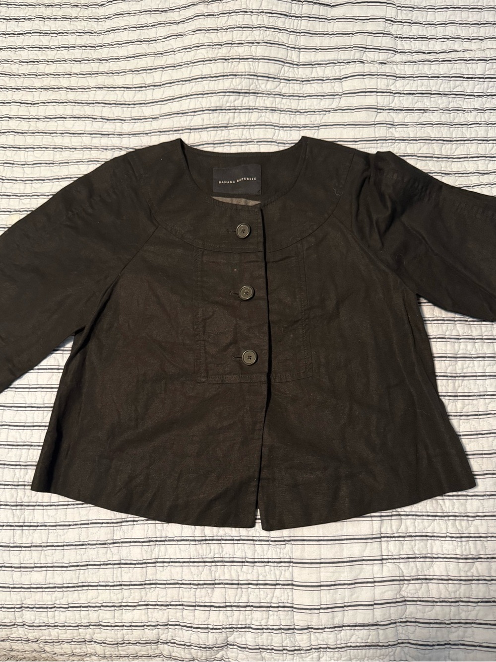 Banana Republic Black Cropped Three-Button Blazer